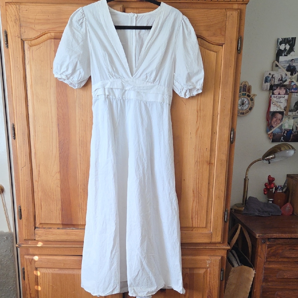 White Cotton V-Neck Dress